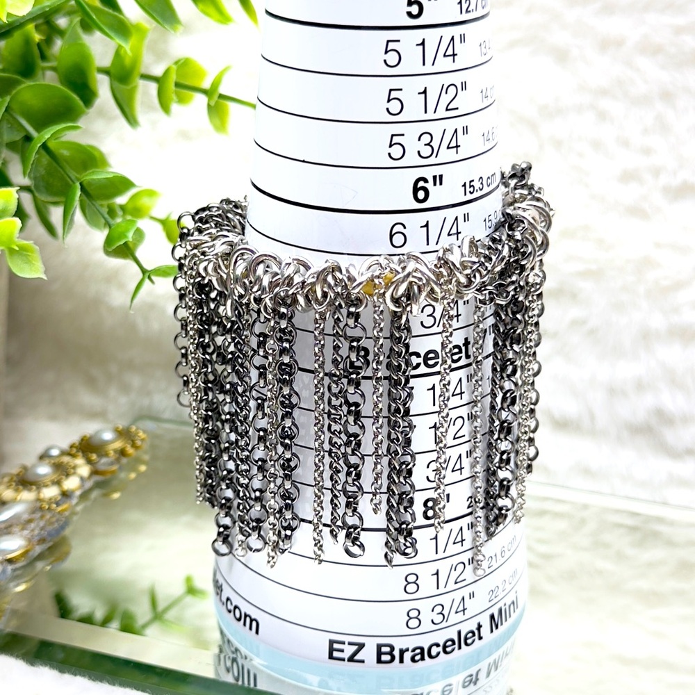 Elegant Silver Chain Fringe Bracelet - Picture 8 of 8
